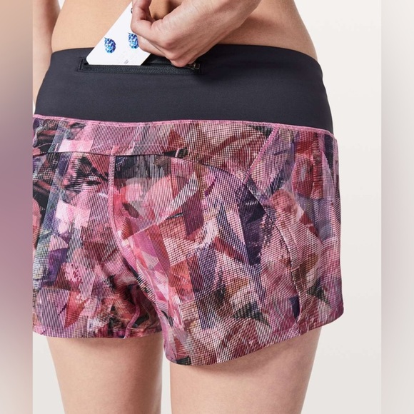 Lululemon Run Times Short II 4” Workout Running Gym Shorts - Picture 2 of 8